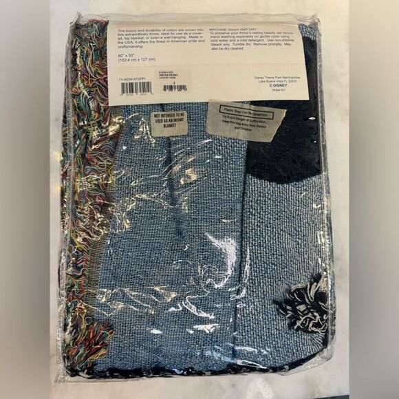 VTG Disney World Bedding Theme Park Mickey Minnie Throw Blanket Tapestry 60”x50” - Picture 5 of 7